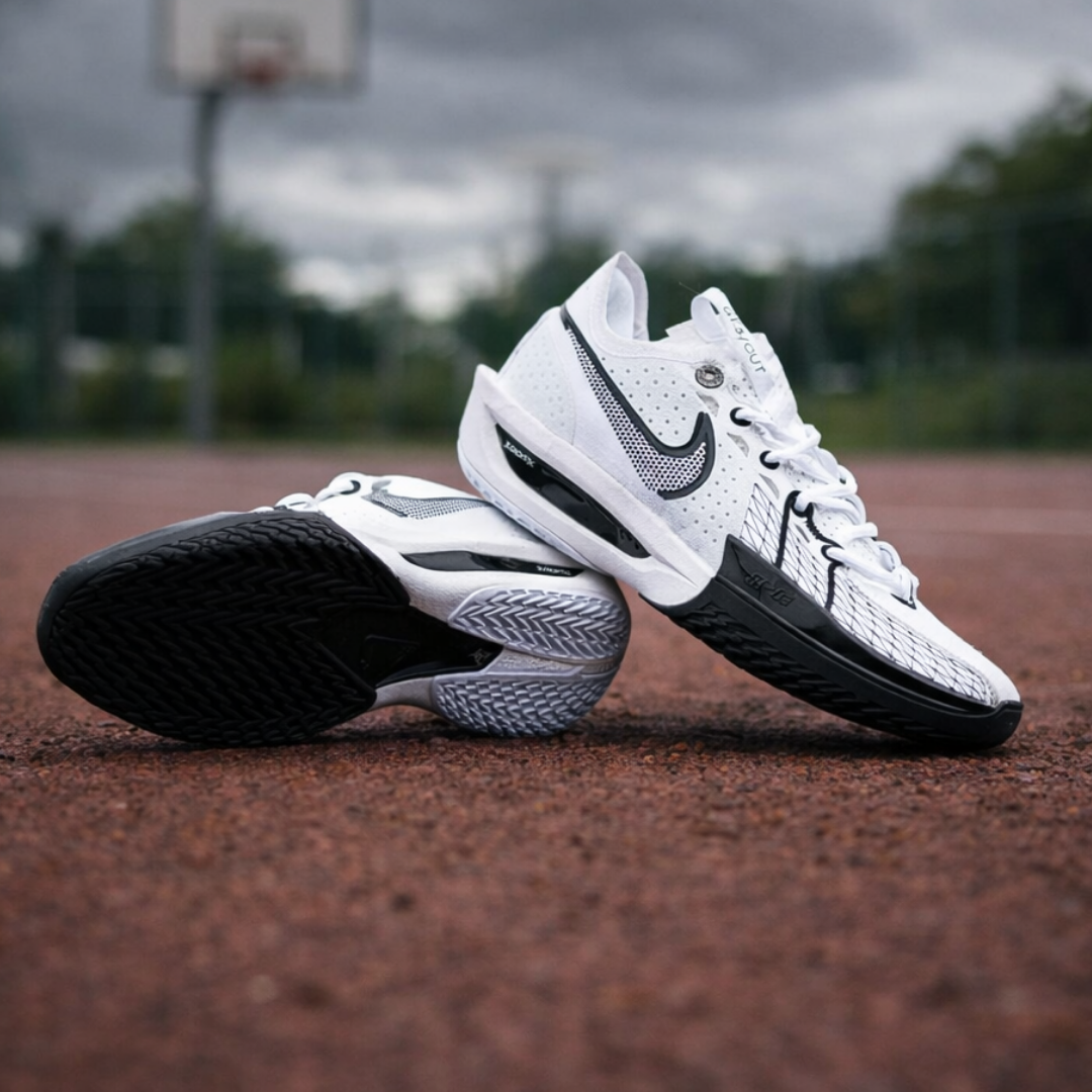 NIKE GT CUT 3 - White Black
