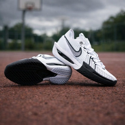 NIKE GT CUT 3 - White Black